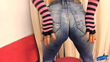 whrite ass touch 2 jeans Rubia teen cogiendo