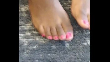 guy make cum hard toes pink the Asian lesbians in pantyhose