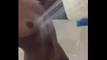 em extaze delirando Daysi araujo showing boobies