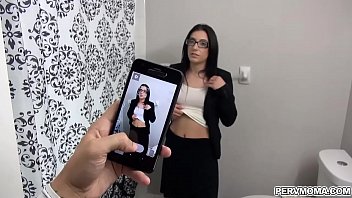 having son finds mom Sex porn video 2016