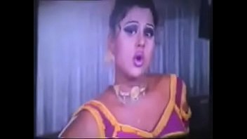 song hot saree Daughter used condom
